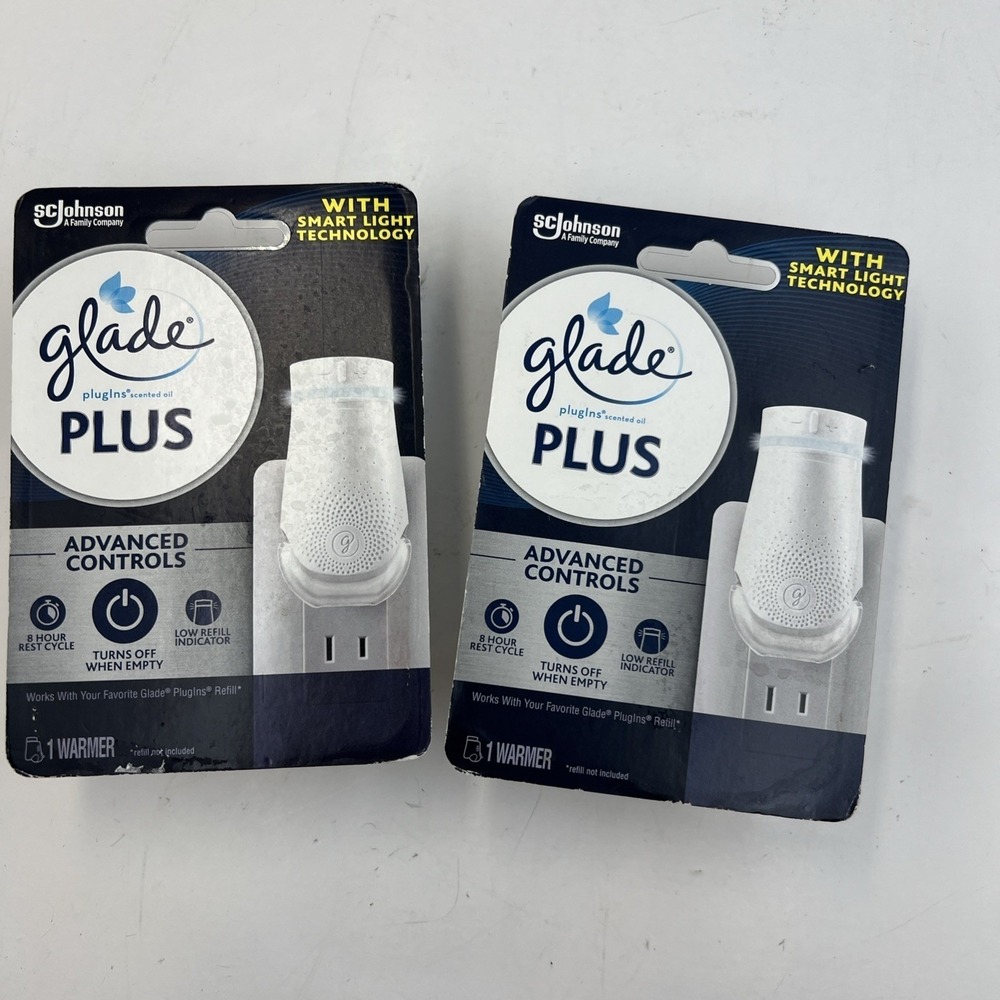 2 Glade PLUS Advanced Controls WARMERS ONLY Smart Light Technology